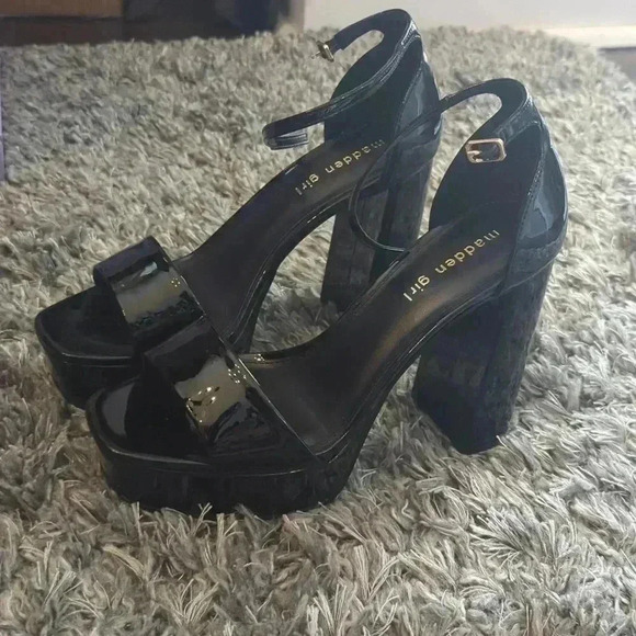 Madden Girl Omega Women's platform Dress Sandals - Picture 3 of 10